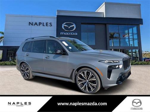 2023 BMW X7 M60i
