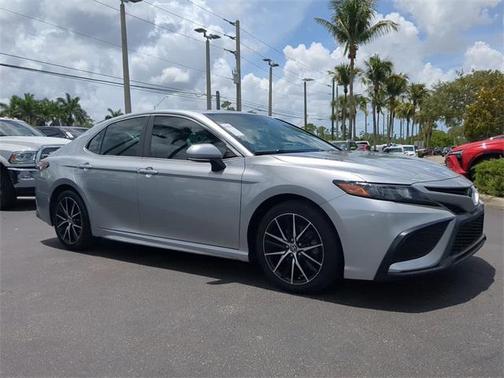 2021 Toyota Camry SE