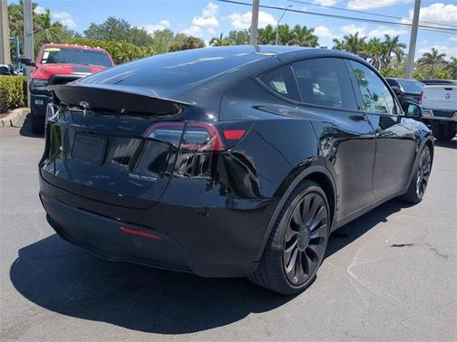 2022 Tesla Model Y Performance Dual Motor All-Wheel Drive
