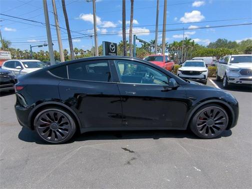 2022 Tesla Model Y Performance Dual Motor All-Wheel Drive