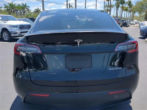 2022 Tesla Model Y Performance Dual Motor All-Wheel Drive