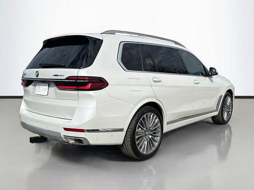 2025 BMW X7 xDrive40i
