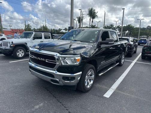 Diamond Black Crystal Pearlcoat 2019 RAM 1500 Big Horn