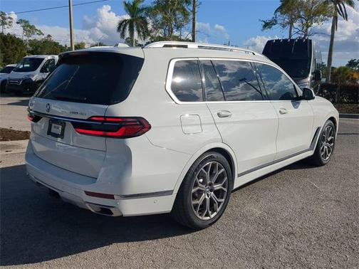 2023 BMW X7 xDrive40i