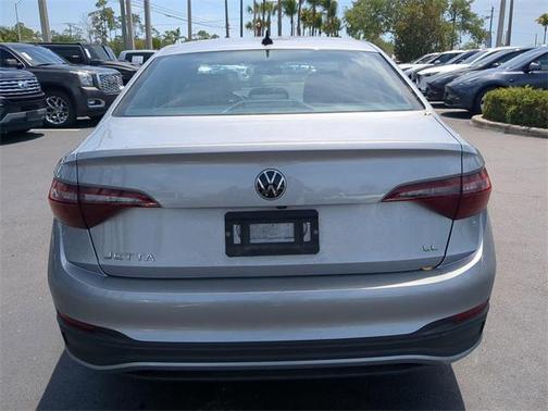 2023 Volkswagen Jetta 1.5T SE