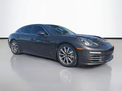 2014 Porsche Panamera 4S