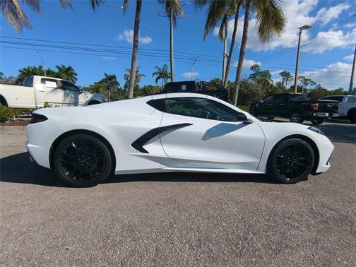 2026 Chevrolet Corvette Stingray w/1LT