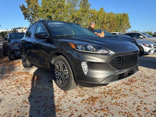 2020 Ford Escape SEL