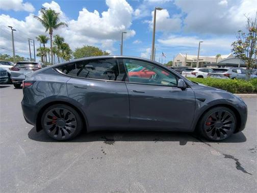 2022 Tesla Model Y Performance Dual Motor All-Wheel Drive