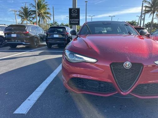 2023 Alfa Romeo Giulia Veloce RWD
