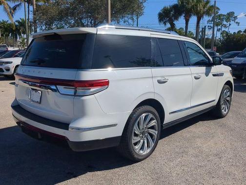 2023 Lincoln Navigator Reserve