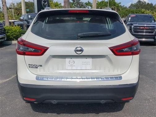 2022 Nissan Rogue Sport SL