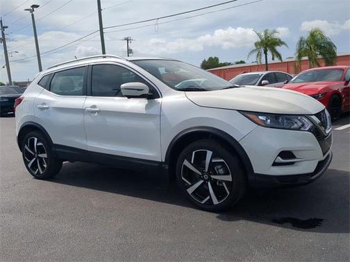 2022 Nissan Rogue Sport SL