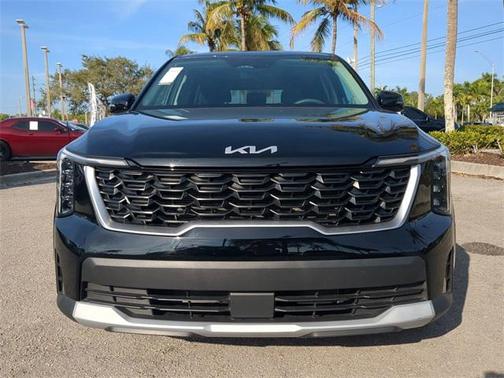 2024 Kia Sorento LX