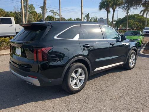 2024 Kia Sorento LX