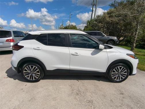 2021 Nissan Kicks SV