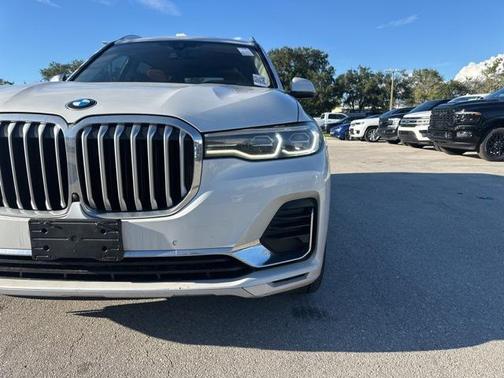 2022 BMW X7 xDrive40i