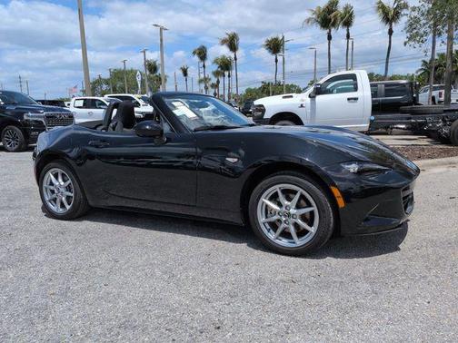 2016 Mazda MX-5 Miata Sport