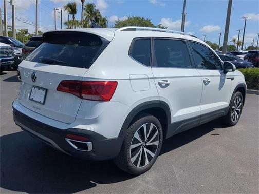 2022 Volkswagen Taos 1.5T SE