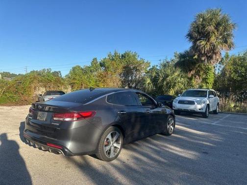 2017 Kia Optima SX Turbo