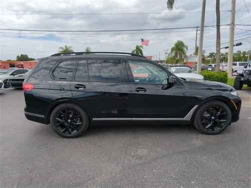 2022 BMW X7 xDrive40i