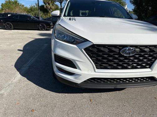 2020 Hyundai TUCSON SE
