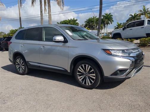 2020 Mitsubishi Outlander ES