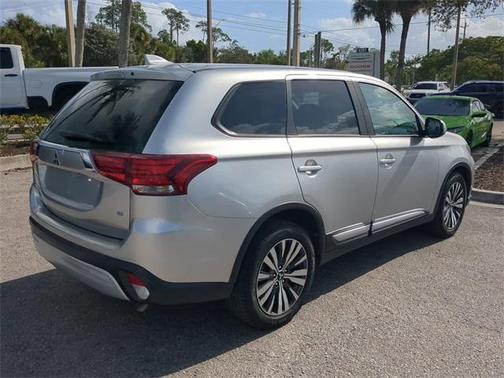 2020 Mitsubishi Outlander ES