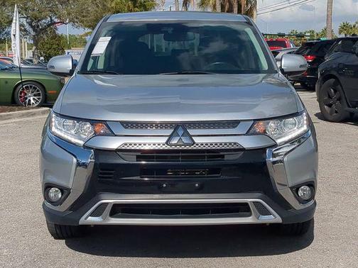 2020 Mitsubishi Outlander ES