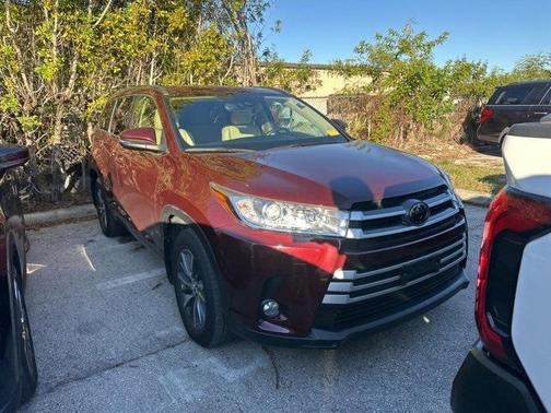 2018 Toyota Highlander SE