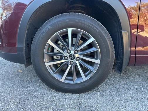 2018 Toyota Highlander SE