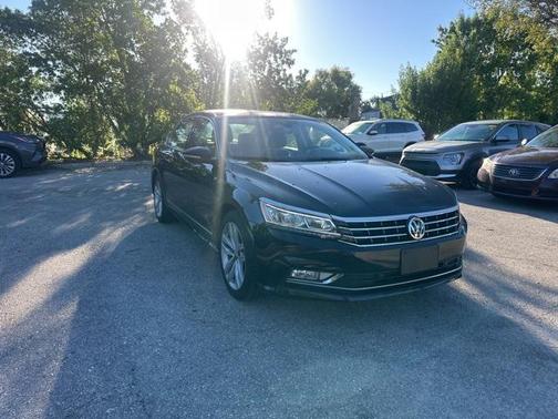 2018 Volkswagen Passat 2.0T SEL Premium