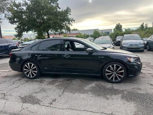 2018 Volkswagen Passat 3.6L V6 GT