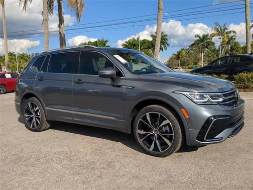 2022 Volkswagen Tiguan 2.0T SEL R-Line 4MOTION