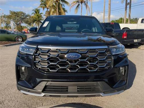 2025 Ford Explorer Platinum