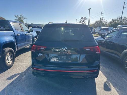 2024 Volkswagen Tiguan 2.0T SE R-Line Black