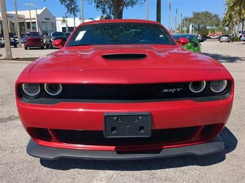 2015 Dodge Challenger SRT Hellcat