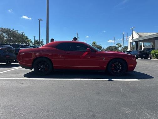 2015 Dodge Challenger SRT Hellcat