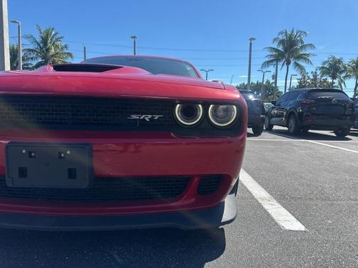 2015 Dodge Challenger SRT Hellcat