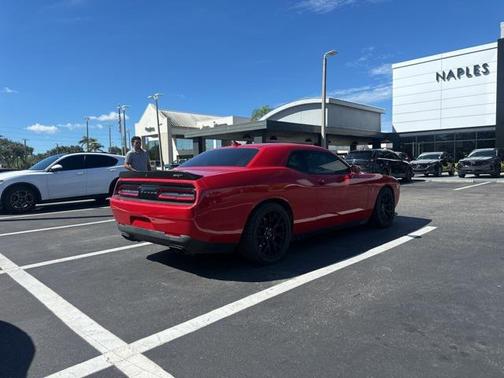 2015 Dodge Challenger SRT Hellcat