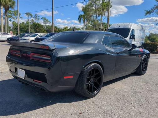 2015 Dodge Challenger SRT Hellcat