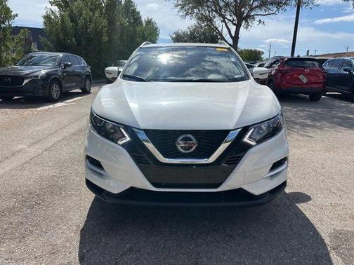 2022 Nissan Rogue Sport SL