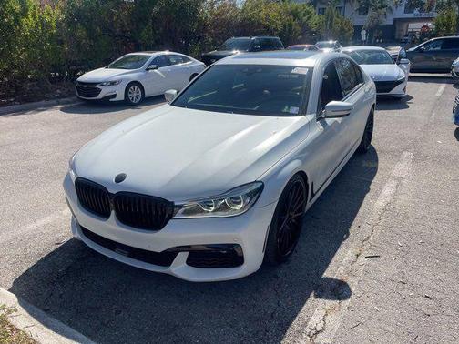 2018 BMW 750 I