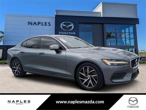 2020 Volvo S60 T6 Momentum