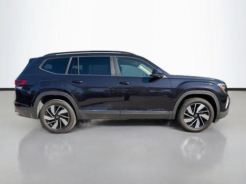 2024 Volkswagen Atlas 2.0T SE w/Technology 4MOTION