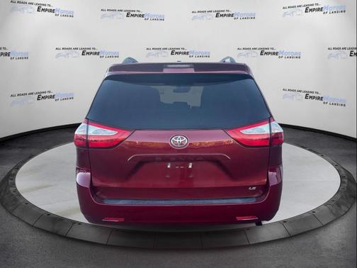2015 Toyota Sienna LE