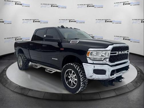 2021 RAM 2500 Tradesman Crew Cab 4x4 6'4' Box