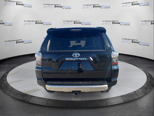 2024 Toyota 4Runner TRD Off Road