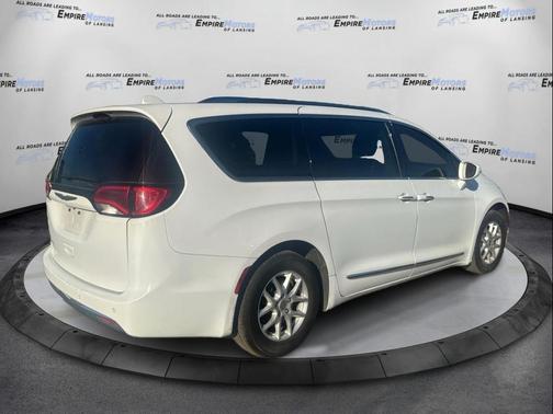 2020 Chrysler Pacifica Touring L
