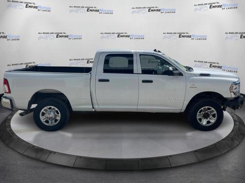 2019 RAM 2500 Tradesman Crew Cab 4x4 6'4' Box